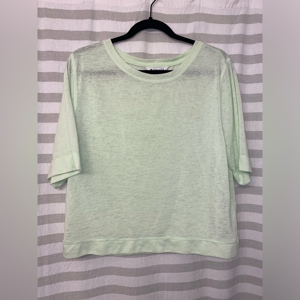 EUC Athleta Sz medium aloe/citrine top